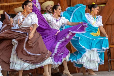 Puerto Rico Culture, Puerto Rico Clothing, Puerto Rican Festival, Culture Dress, Ballet Folklorico, Recycled Dress, Puerto Rican Culture, Mexican Fashion, Porto Rico