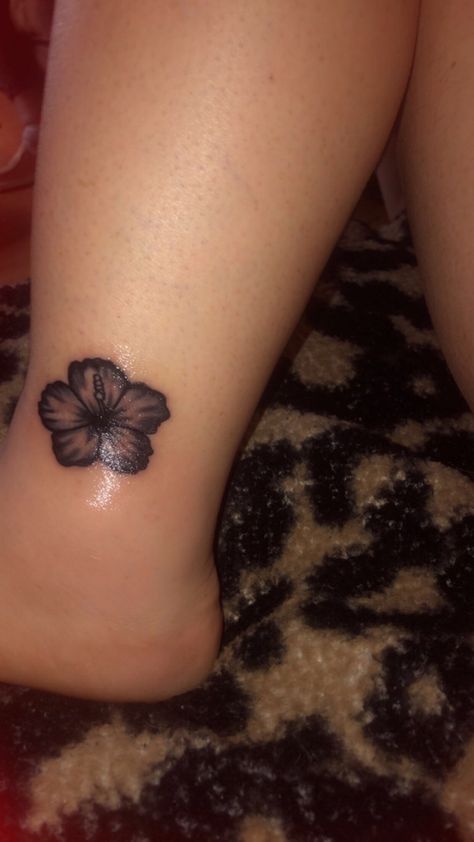 Flower Tattoos Wrist Cover Up, Pretty Ankle Tattoos For Women, Ankle Flower Tattoo, Ankle Tattoo Cover Up, Tattoos Inspo, Ankle Tattoos For Women, Ankle Tattoos, Pretty Tattoos For Women, Tattoo Cover-up