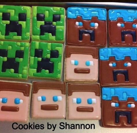 Mine craft cookies Mind Craft Decorated Cookies, Craft Cookies, Macaroon Packaging, Magic Cookies, Minecraft Cookies, Mind Craft, Minecraft Party, Mini Donuts, Cookies Decorated