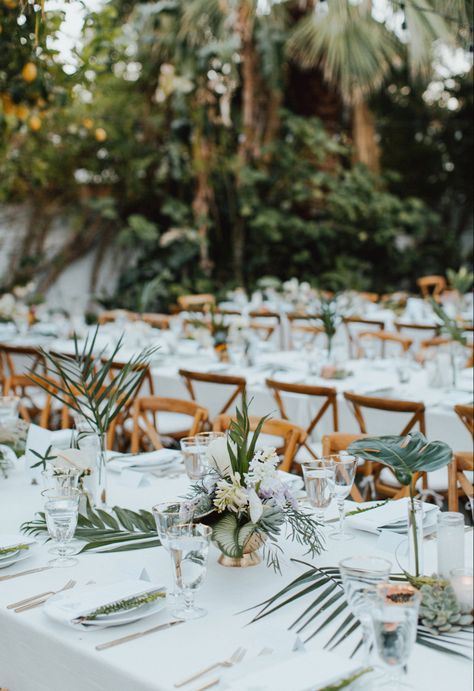 Beach Wedding Modern, Bali Wedding Flowers, Minimalist Destination Wedding, Soft Tropical Wedding, Elegant Hawaiian Wedding, Tropical Wedding Tablescape, Hawaii Wedding Decor, Tropical Plant Wedding, Palapa Wedding