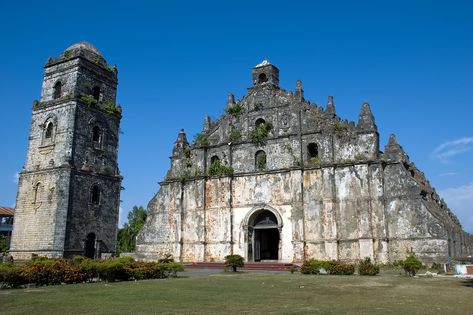 The Baroque Churches of the Philippines consists of 4 churches built during the Spanish colonial era in the late 16th century – San Agustin Church in Manila, San Agustin Church in Paoay, Ilocos Norte, Nuestra Señora de la Asuncion in Santa Maria, Ilocos Sur, and Santo Thomas de Villanueva Church in Iloilo. These churches have stood out San Agustin Church, Phileas Fogg, Fort Santiago, Ilocos Norte, Church Aesthetic, Church Pictures, Old Churches, Baroque Architecture, Spanish Colonial