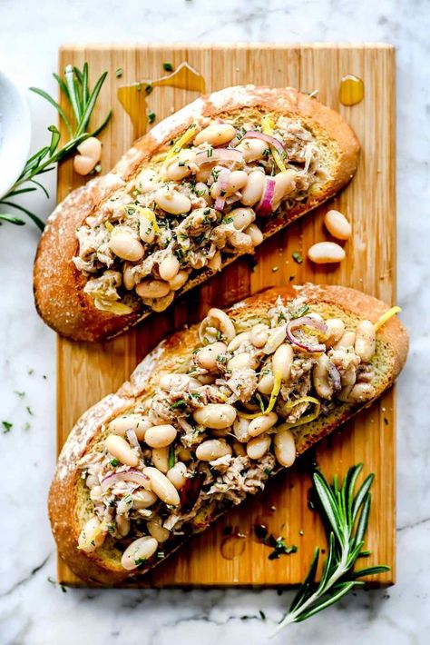 Mediterranean White Bean and Tuna Salad Toasts | foodiecrush.com Bean And Tuna Salad, Cannellini Beans Recipes, Grill Sandwich, White Bean Salad, Easy Healthy Lunches, Foodie Crush, White Bean, Tuna Salad, Mediterranean Diet Recipes