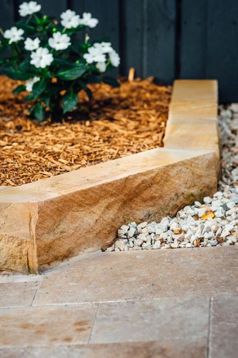 Garden Edging Stones, Sandstone Garden, Edging Stones, Natural Stone Cladding, Retaining Wall Blocks, Garden Retaining Wall, Sandstone Wall, Stone Wall Cladding, Natural Stone Wall