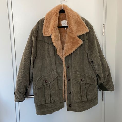 New And Never Worn Lucy And Yak Corduroy Jacket, Jackets For Short Women Winter Coats, Forest Green Coats, Jd Heathers Trench Coat, Green Corduroy Sweater, Plus Size Corduroy Jacket, Winter Coat Outfits Aesthetic, Target Coats, Winter Jackets Aesthetic