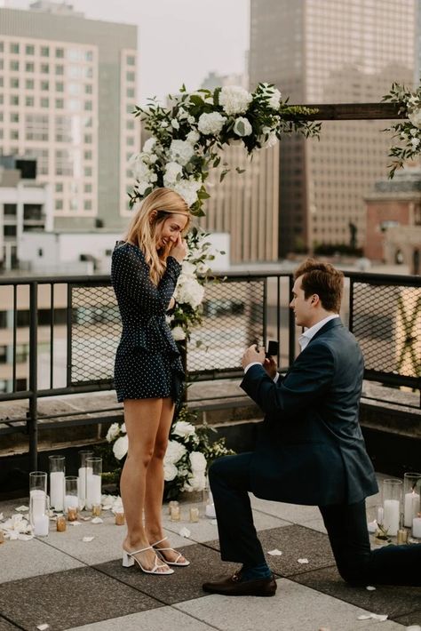 A Surprise Rooftop Proposal In Chicago - Weddingchicks % Surprise Engagement Photos, Rooftop Proposal, Cute Proposal Ideas, Engagement Photos Ideas, Proposal Pictures, Proposal Planning, Surprise Engagement, Proposal Photos, Romantic Proposal