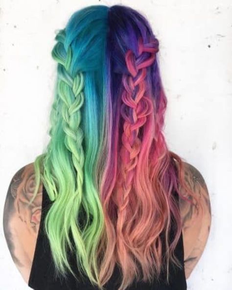 Split Hair Color Ideas, Split Hair Color, Hair Dyed Underneath, New Hair Color Trends, Half And Half Hair, Split Dye, Split Dyed Hair, Neon Hair, Haircut Pictures