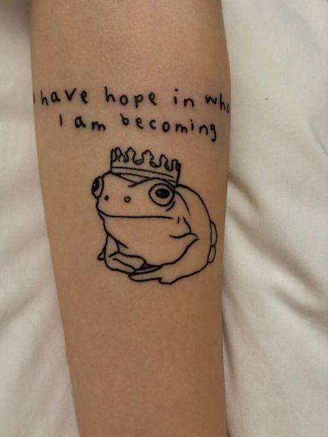 No Regerts Funny Tattoo, Frog Tattoo Funny, Cute Frog Tattoo Ideas, Frog Prince Tattoo, Weird Tattoo Ideas, Frog Tattoo Design, Frog Tattoo Ideas, Hase Tattoos, Cool Frog