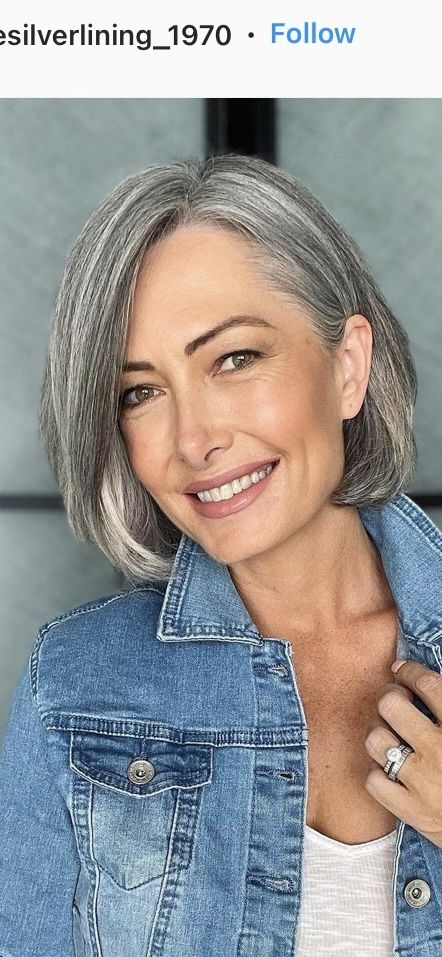 Grey Bob Hairstyles, Trending Hair, Gorgeous Gray Hair, Grey Hair Inspiration, Beautiful Gray Hair, Gray Hair Cuts, Crown Hair, Blending Gray Hair, Gray Hair Highlights