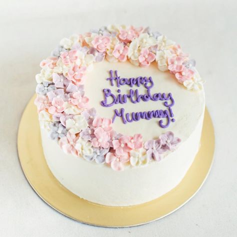 Happy Birthday Mommy Cake, Happy Birthday Mummy Cake, Mothers Cake, Happy Birthday Mom Cake, Mummy Cake, Mother Birthday Cake, Fall Birthday Cakes, 75 Birthday Cake, Golden Birthday Cakes