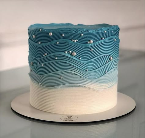 Ocean Birthday Cakes, 19th Birthday Cakes, Small Birthday Cakes, Ocean Cakes, Beach Cakes, Simple Cake Designs, Mini Cakes Birthday, Gateaux Cake, 50th Birthday Cake