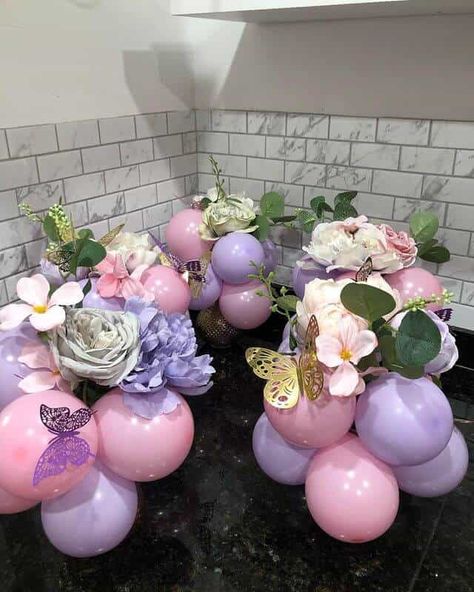 Balloon Centerpieces With Butterflies, Butterfly Balloon Table Centerpieces, Butterfly Birthday Centerpieces Diy, Butterfly Birthday Table Set Up, Fairy Balloon Centerpieces, Pink And Purple Butterfly Centerpieces, Butterfly Table Centerpieces Diy, Floating Butterfly Centerpiece, Center Piece Decoration