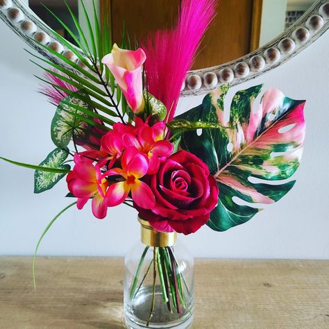 Modern Small Bright Tropical Boho Floral Arrangement in Gold Neck Vase 16W x 19H Calla Lilies, Monstera Leaf, Orchid, Palm Leaf, Roses, Plumeria, Hot Pink Pampas, Thistle More tropical arrangements here: https://www.etsy.com/shop/SweetPeaPetalsDesign?ref=seller-platform-mcnav&section_id=44918025 Hot Pink Pampas, Leaf Roses, Tropical Arrangements, Bridal Bouquet Styles, Pink Pampas, Orchid Flower Arrangements, Tropical Glam, Tropical Floral Arrangements, Tropical Flower Arrangements