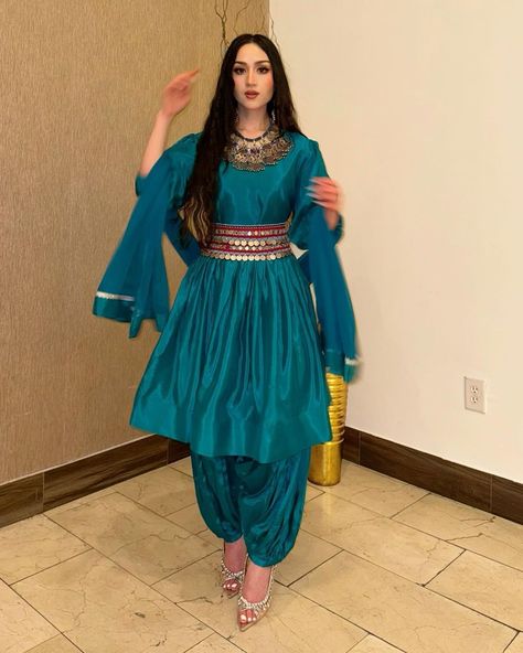 All Kinds of Afghani dresses👗 are provided by order too! WhatsApp +92 316 5279262 For more details please DM to place an order colour can be changed 𝐒𝐡𝐢𝐩𝐩𝐢𝐧𝐠: 𝐖𝐨𝐫𝐥𝐝𝐰𝐢𝐝𝐞 𝐃𝐇𝐋, 𝐒𝐤𝐲𝐧𝐞𝐭, 𝐅𝐞𝐝𝐄𝐱 𝐂𝐚𝐥𝐥/𝐒𝐌𝐒 . . .#afghanwedding #afghanidress #afghangirls #stylish #fghanmodels #afghancouple #afghanmusic #afghanculture #afghanwomen #afghanlove #afghanfashion #afghanistan🇦🇫 #afghanshopping #afghanshow #newcollection #newdress #afghanclothes #usa🇺🇸 #unitedkingdom #canada🇨🇦 #canada🇨🇦 #newzeland🇳🇿 #france🇫🇷 #... Modest Long Dresses, Afghani Dresses, Afghani Dress, Afghani Clothes, Saree Blouses Online, New Look Dresses, Baby Clothes Patterns Sewing, Evening Gowns With Sleeves, Fav Color