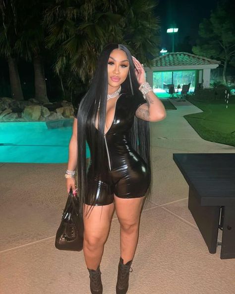 Therealkylesister Outfits, Birthday Fits, Clubbing Outfits, The Don, Streetwear Fashion Women, Black Women Fashion, Photoshoot Outfits, Baddie Outfits Casual