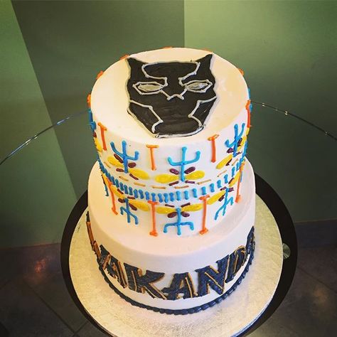 Panthers Cake, Avenger Party, Twin Birthday Cakes, Marvel Cake, Black Panther Wakanda, Avengers Party, Black Panther Party, Wakanda Forever, Twin Birthday