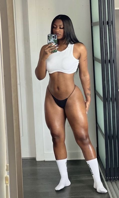 Gym Body Women, Black Fitness, I Wake Up, Fitness Inspiration Body, Body Motivation, Fitness Models Female, Body Inspiration, Nov 1, You Are Amazing