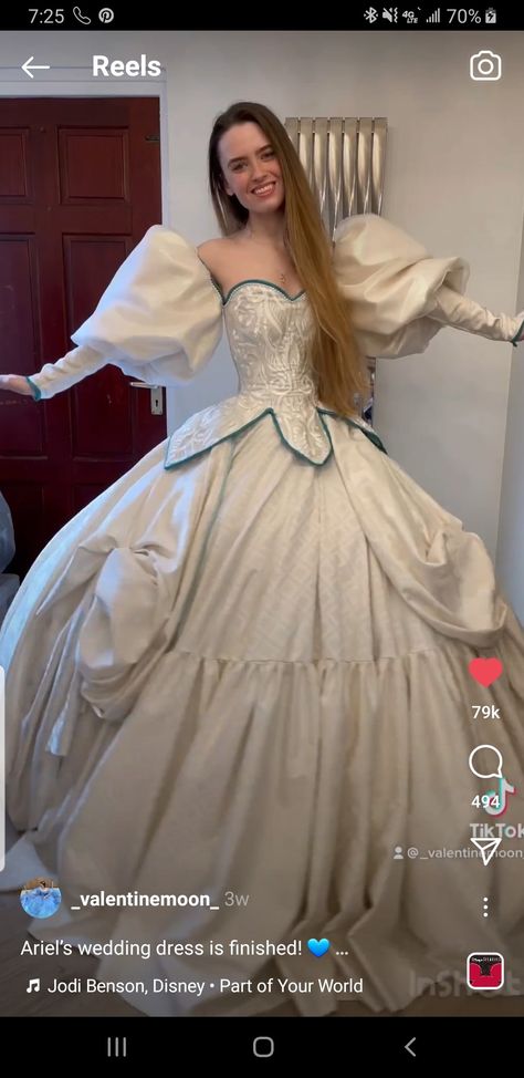 Ariel Inspired Wedding Dress, Ariel Ball Gown, Ariel Wedding Dress, Little Mermaid Wedding, Ariel Wedding, Ariel Cosplay, Ariel Dress, Anime Clothes, Pinturas Disney