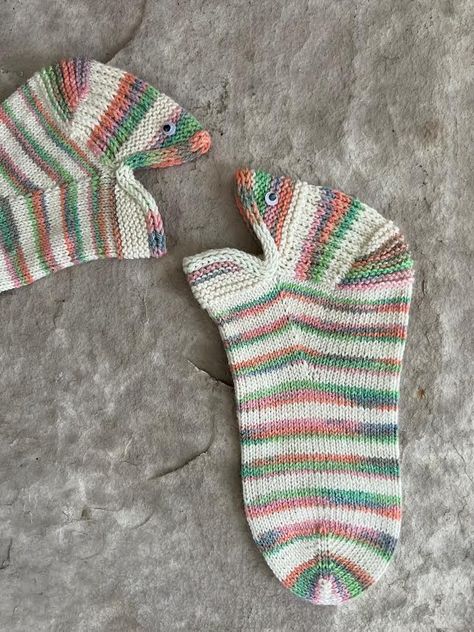 Sock yarn knitting patterns