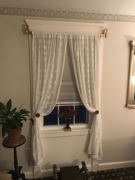 Lace Curtains Bedroom, Victorian Window Treatments, Colonial Revival Interior, Dream Estate, Gothic Victorian House, Dark Drapes, Neo Classical Architecture, Victorian Curtains, 1920s Interior Design