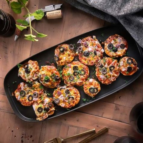 Easy Keto Eggplant Pizza - Little Pine Kitchen Keto Eggplant, Cauliflower Pizza Bites, Almond Flour Pizza Crust, Eggplant Pizza, Low Carb Pizza Recipes, Eggplant Recipes Easy, Eggplant Pizzas, Flexitarian Diet, Pine Kitchen