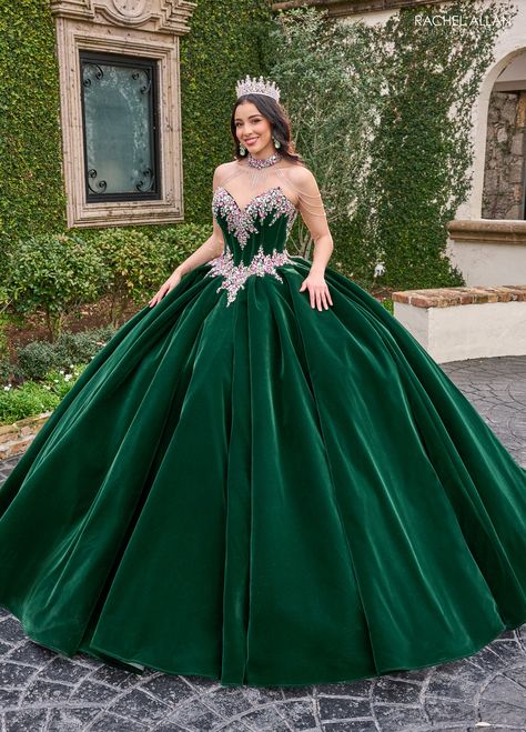 Emerald Green Ball Gown, Strapless Velvet Dress, Dama Dresses Quinceanera, 1500 Dresses, Vestido Charro, Green Ball Gown, Dama Dresses, Military Ball Dresses, Custom Prom Dress