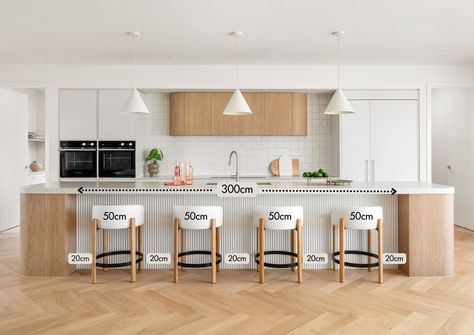 how much space per seat at kitchen island calculations explained White Kitchen With Island Seating, Island Bench With Seating, Kitchen Island With Seating Modern, Island Bench Kitchen, Modular Pantry, Kitchen Without Island, Portugal Kitchen, Large Kitchen Island With Seating, Kitchen Island Ideas With Seating