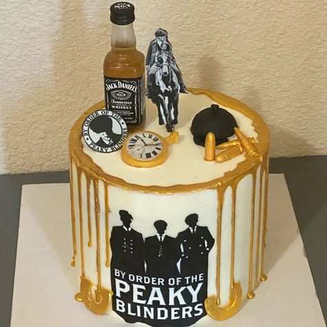 Peaky Blinders Birthday Cake, Peaky Blinders Cake Ideas, Peaky Blinders Party Theme, Peaky Blinders Themed Party Decorations, Pesky Blinders Cake, Peaky Blinders Party Decorations, Peaky Blinders Birthday Theme, Peaky Blinders Party, Whiskey Theme Cake For Men