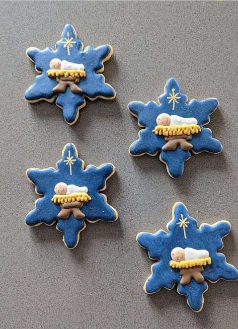 Religious Christmas Cookies Decorated, Nativity Scene Cookies Decorated, Nativity Sugar Cookies, Church Cookies Decorated, Nativity Cookies Decorated, Nativity Cookies, Iced Christmas Cookies, Royal Icing Decorated Cookies, Cookie Decorating Icing