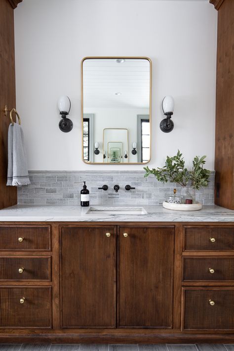 Bathroom Design Transitional, Primary Vanity, Modern Ranch Bathroom, Modern Cottage Bathrooms, Jkath Design, Modern Cottage Bathroom, Bathroom Chandelier, Primary Bath, Bathroom Design Trends