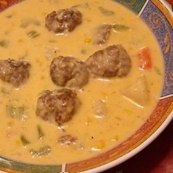 Cheesy Meatball Soup, Easy Quick Meals, Cambells Recipes, Cheddar Meatballs, Basic Meatballs, Soup Night, Meatball Soup Recipes, Cheesy Meatballs, Cheese Stuffed Meatballs