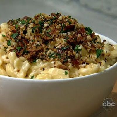 CARLA HALL, THE CHEW - Mac and Cheese @keyingredient #cheddar #bacon #cheese Stovetop Mac And Cheese, The Chew Recipes, Carla Hall, Bacon Mac And Cheese, Best Mac And Cheese, Mac Cheese Recipes, The Chew, Mac N Cheese Recipe, Macaroni Cheese