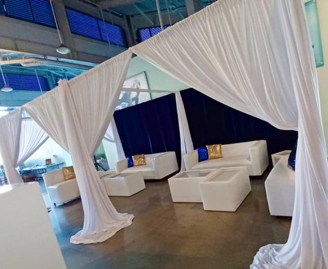 We want your company to have the best events and that the furniture you use to dress it up perfectly reflects your identity and professionalism. You have an upcoming event with your company? 📲 Send us a message for more information. Location📍: San Diego, CA. Event by: Lounge Party Rentals #eventfurniturerentalslosangeles #eventfurniturerentalsla #partyrentalslosangeles #loungefurniturerentals #losangelespartyrentals #loungefurniturelosangeles #ledfurniturerental #draping #chair #loungef Lounge Party, Lounge Furniture, Party Rentals, Upcoming Events, San Diego, Lounge, Furniture