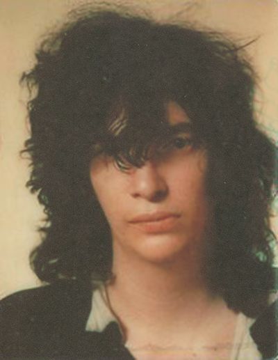 70s Punk Bands, Ramones Aesthetic, Joey Ramone Without Glasses, The Strokes Band, Ramones Shirt, The Ramones Album Covers, Passport Pictures, Joey Ramone, Gabba Gabba