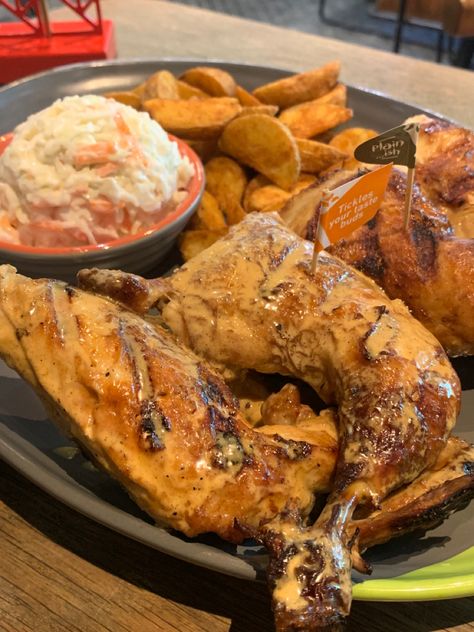 Nando’s Aesthetic, Nandos Aesthetic, Nando's Chicken, Chicken Shawarma Recipe, Shawarma Recipe, All By Myself, Nice Food, Family Restaurant, South African Recipes