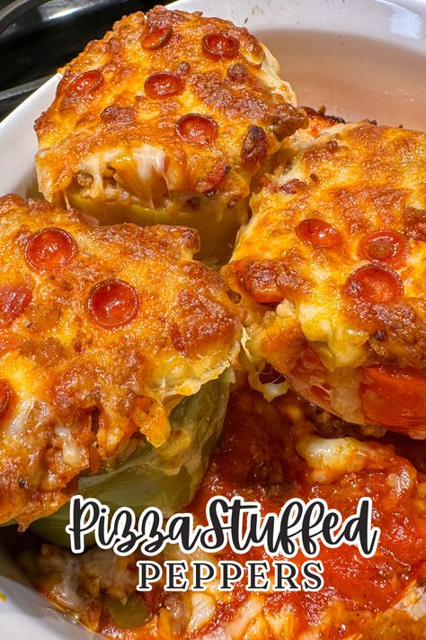 Delicious pizza stuffed peppers filled with savory sauce, melted cheese, and your favorite toppings. A low-carb twist on pizza that's both flavorful and satisfying! Pizza Peppers, Pizza Stuffed Peppers, Pork Side Dishes, Low Carb Stuffed Peppers, Stuffed Pizza, Ground Beef Seasoning, Freezing Leftovers, Stuffed Peppers Recipe, Cheesy Pizza