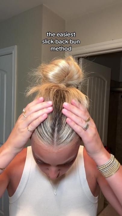 TikTok · jamie van slooten Jamie Van Slooten, Slick Back Claw Clip, Texture Spray For Hair, Hair Tiktok, Slick Back Bun, Spray For Hair, Texture Spray, Bun Tutorial, Slick Back