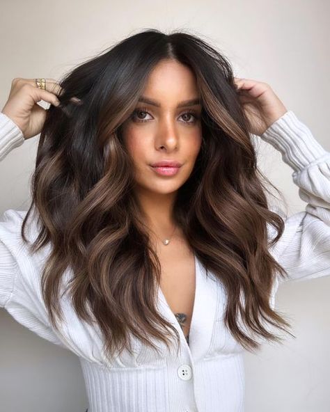 Dark Brown Hair Color Ideas, Brown Hair Color Ideas, Brown Hair Inspo, Brunette Hair With Highlights, Money Piece, Brown Hair Color, Brown Hair Balayage, Dark Brown Hair Color, Hair Color And Cut