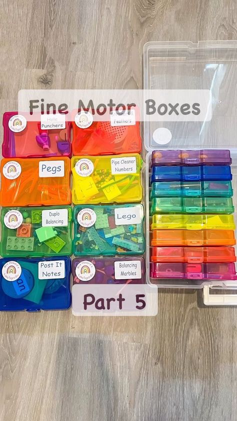 Fine Motor Boxes Part 5⁣ ⁣ This box includes:⁣ •Hole Punchers⁣ •Strainers and Feathers⁣ •Pegs⁣ •Pipe Cleaner Numbers⁣ •Duplo Balancing ⁣ •Lego⁣ •Post It Notes⁣ •Balancing Marbles⁣ ⁣ Part 6 Playdough Edition to come soon….⁣ ⁣ Stickers made by @this_sonny_day. Boxes are from @amazonuk.⁣ ⁣ #eyfs #finemotorskills #prewritingskills #eyfsteacher #recycleandplay #eyfsideas #finemotoractivity #earlychildhoodeducation #eyfsactivities #montessoriactivity #activitiesfortoddlers #finemotor #actividadesinfan Fine Motor Boxes, Task Boxes Preschool, Box Activities, Photo Storage Box, Photo Box Storage, Prewriting Skills, Funky Fingers, Craft Storage Box, Fine Motor Activities For Kids