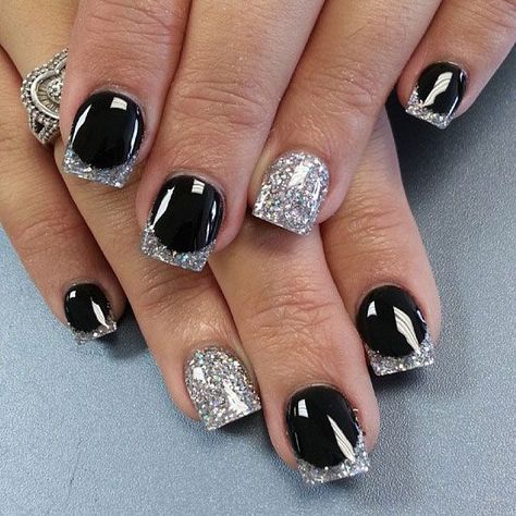 Classy Black and Silver Nail Design for Short Nails Black And White Nail, Silver Nail Designs, Unghie Sfumate, Silver Nail, Her Nails, Great Nails, White Nail, Short Nail Designs, New Year's Nails