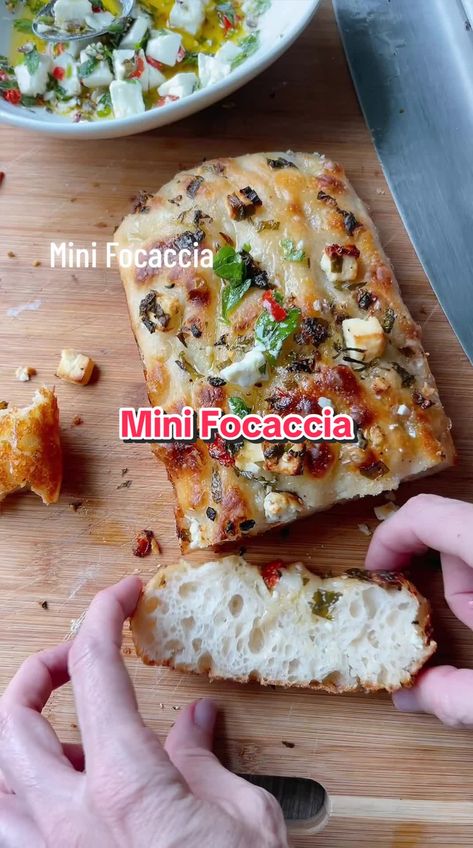 Mini Focaccia, Dry Oregano, Marinated Feta, No Yeast Bread, Yeast Bread Recipes, Healthy Baking Recipes, Dough Ingredients, Probiotic Foods, Baking Party