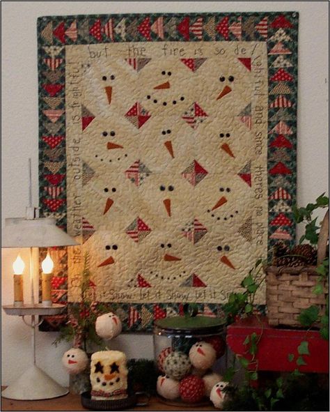 Snowman Quilt Patterns, Wall Quilt Patterns, Orange Craft, Snowman Quilt, Primitive Quilts, Quilted Wall Hanging, Holiday Quilts, Winter Quilts, Primitive Folk Art