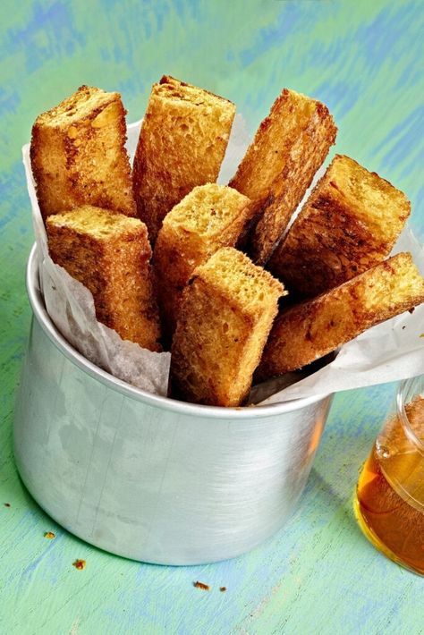 Frozen French Toast Sticks, Frozen French Toast, French Toast Sticks Recipe, Bread Crust, Perfect French Toast, French Toast Bites, Homemade French Toast, Best Fast Food, French Toast Sticks