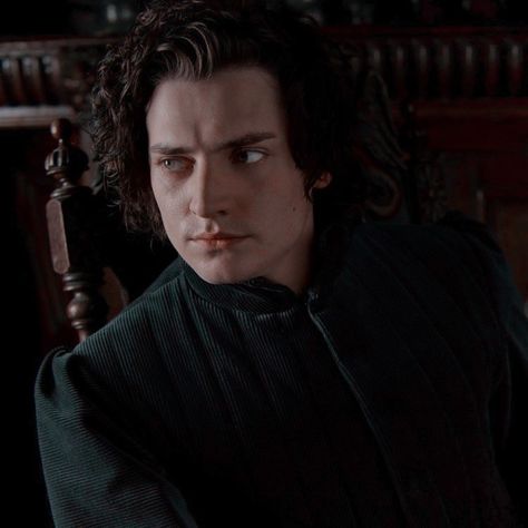 Aneurin Barnard Aesthetic, Targaryen Men Face Claims, Aneurin Barnard The White Queen, Aneurin Bernard, Targaryen Face Claim Male Gif, Blonde Medieval Face Claim Male, Midevil Face Claims Gif, Aneurin Barnard The White Queen Gif, Aneurin Barnard