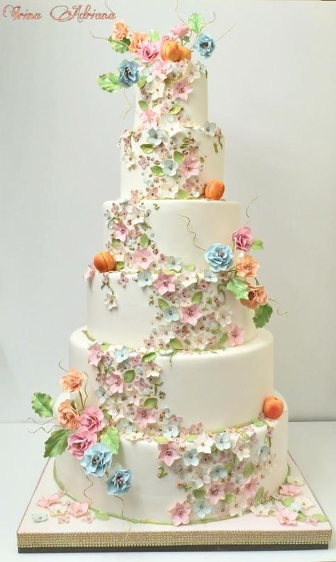 Peach Wedding Cake by Irina-Adriana - http://cakesdecor.com/cakes/316015-peach-wedding-cake Peach Wedding Cake, Wedding Cake Peach, Autumn Dessert, Wedding Cake Prices, Silver Wedding Cake, Autumnal Wedding, Beautiful Cake Designs, Cupcakes Decorados, Floral Wedding Cakes