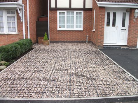 Gallery Gravel Grid Driveway, Gravel Grid, Shingle Driveway, Permeable Driveway, Diy Doctor, Pavement Design, Driveway Ideas, Gravel Driveway, Paver Driveway