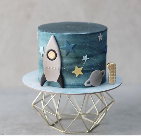 Rocket Cake, Sun Cake, 1st Trip Around The Sun, 1st Bday Cake, Two The Moon, Boys First Birthday Party Ideas, Boys 1st Birthday Party Ideas, Astronaut Birthday, Baby Boy 1st Birthday Party