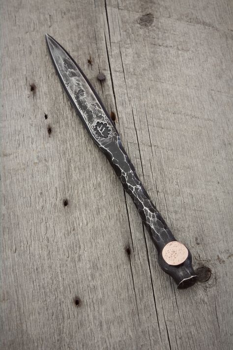 Paracord Knife, Blacksmithing Ideas, Metal Ideas, Letter Openers, Blacksmith Projects, Metal Working Projects, Letter Opener, Metal Art Sculpture, Metal Projects