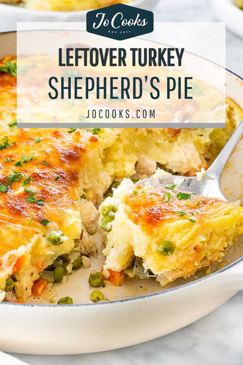 Sheppards Pie Recipe, Turkey Shepards Pie, Turkey Shepherds Pie Recipe, Turkey And Mashed Potatoes, Turkey Shepherd's Pie, Turkey Casserole Recipes Leftover, Shepards Pie Recipe, Turkey Shepherds Pie, Pot Pie Recipe Easy