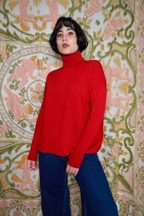 "Bright red turtleneck sweater by Linda Allard for Ellen Tracy. Size L. 21.5\" pit to pit, 23.5\" long. 100% pure wool. Made in Hong Kong. 1990's." Red Turtleneck Outfit, Fanart Ideas, Red Turtleneck Sweater, Outfit Retro, Turtleneck Outfit, Red Turtleneck, Red Pullover, White Turtleneck, Wool Turtleneck