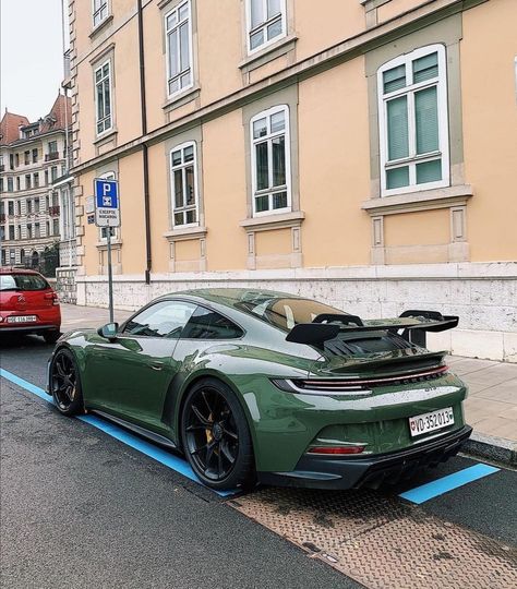 Cars Expensive, Porsche Colors, Porsche Gt, Green Cars, Porsche Club, Car Life, Top Car, Super Sport Cars, Porsche Gt3